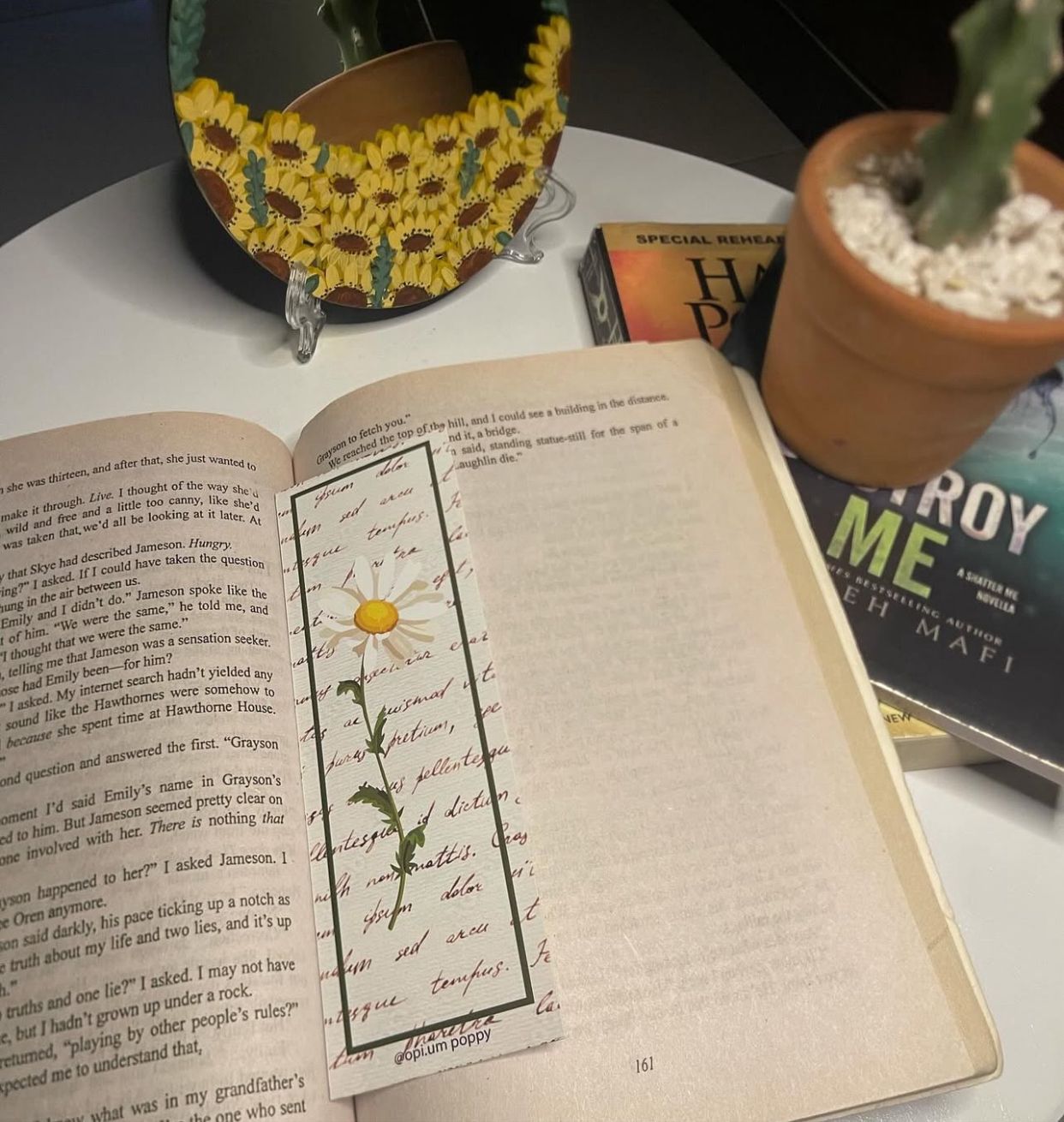 Daisy - Premium Card Bookmark (Copy) (Copy)